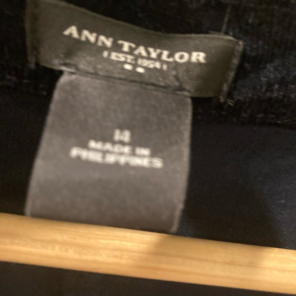 Ann Taylor Black Blazer - Picture 5 of 6